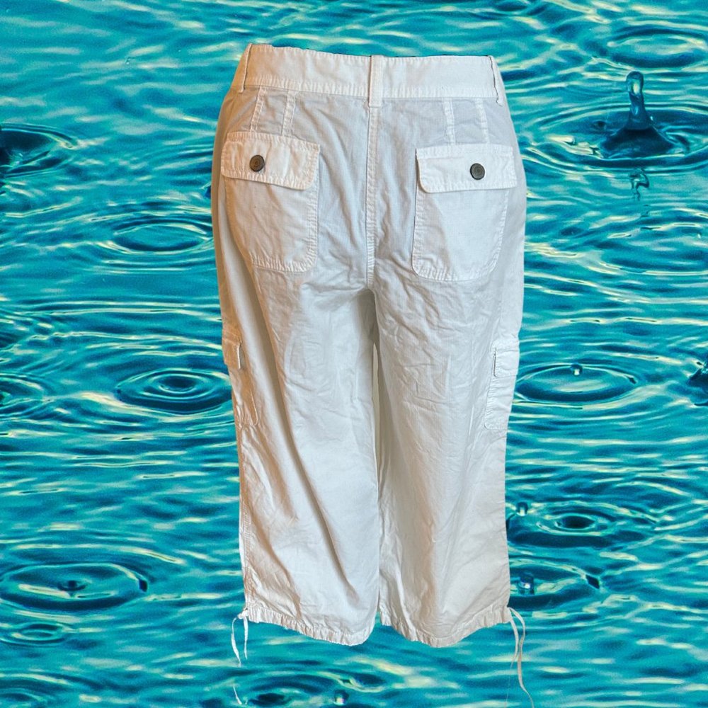 Anne Taylor Signature Fit White Cargo Capris - Picture 2 of 10